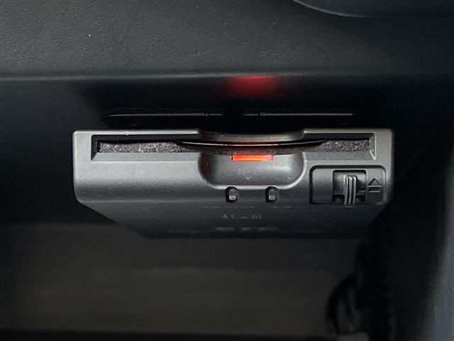 ノート ｅ－パワー　Ｘ　ワンオーナー　純正ＳＤナビ　フルセグ　アラウンドビューモニター　エマージェンシーブレーキ　レーンキープ　前後コーナーセンサー　ドアミラーヒーター　スマートルームミラー　ＬＥＤヘッドライト　フォグランプ（12枚目）