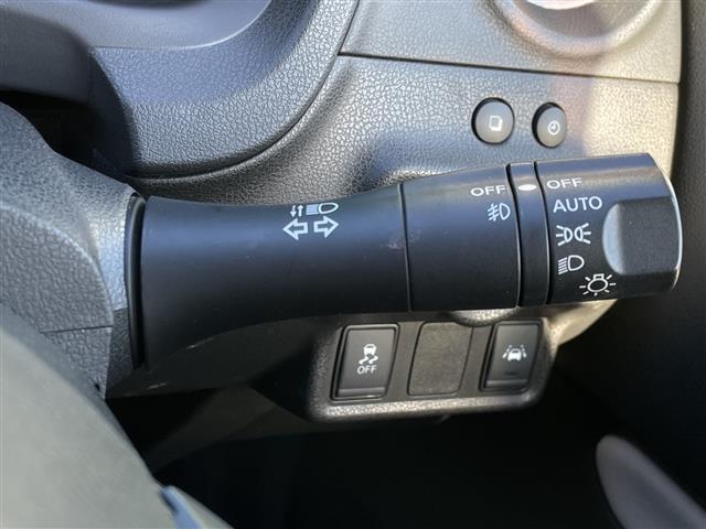 ノート ｅ－パワー　Ｘ　ワンオーナー　純正ＳＤナビ　フルセグ　アラウンドビューモニター　エマージェンシーブレーキ　レーンキープ　前後コーナーセンサー　ドアミラーヒーター　スマートルームミラー　ＬＥＤヘッドライト　フォグランプ（18枚目）