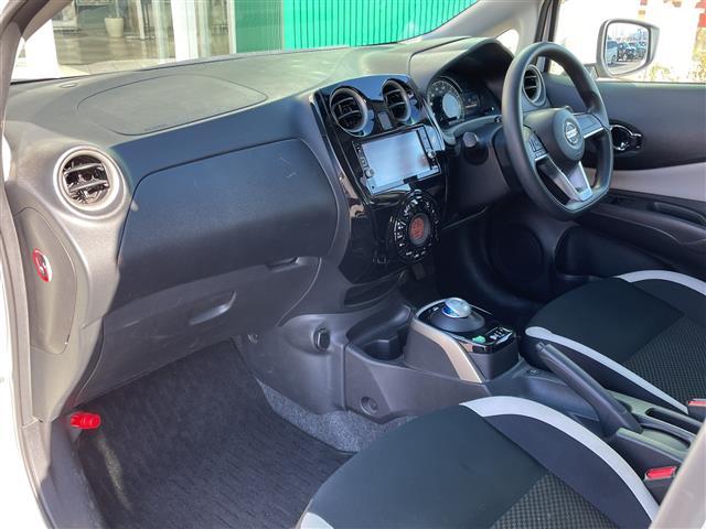 ノート ｅ－パワー　Ｘ　ワンオーナー　純正ＳＤナビ　フルセグ　アラウンドビューモニター　エマージェンシーブレーキ　レーンキープ　前後コーナーセンサー　ドアミラーヒーター　スマートルームミラー　ＬＥＤヘッドライト　フォグランプ（22枚目）