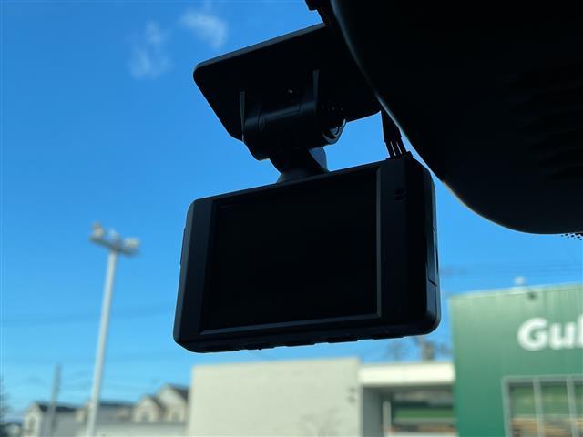 ノート Ｘ　ＦＯＵＲ　４ＷＤ　社外メモリナビ　ＥＴＣ　バックカメラ　ドライブレコーダー　エマージェンシーブレーキ　前席シートヒーター　オートライト　ハイビームアシスト　前後ソナー　プッシュスタート　スペアキー（9枚目）