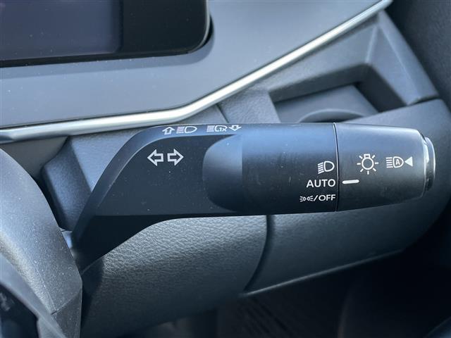 ノート Ｘ　ＦＯＵＲ　４ＷＤ　社外メモリナビ　ＥＴＣ　バックカメラ　ドライブレコーダー　エマージェンシーブレーキ　前席シートヒーター　オートライト　ハイビームアシスト　前後ソナー　プッシュスタート　スペアキー（17枚目）