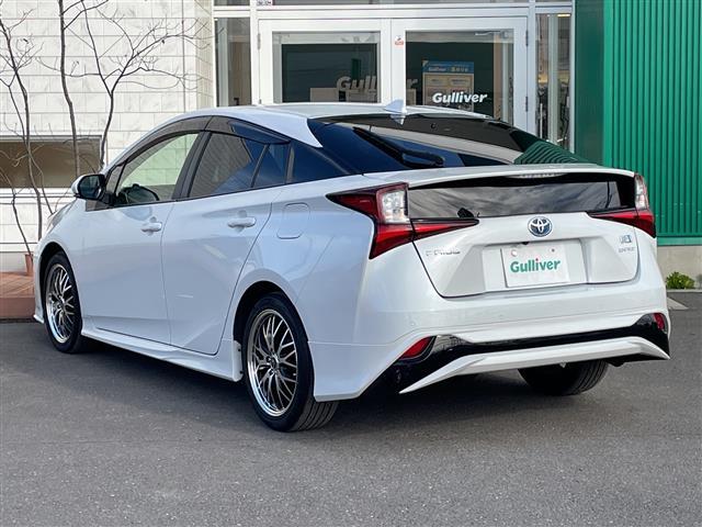 プリウス SセーフティプラスII 4WD 寒冷地仕様 純正9インチナビ フルセグ パノラミックビューモニター 純正エンスタ 衝突軽減ブレーキ 追従クルコン レーンキープ オートハイビーム LEDライト・フォグ 17AW TRDエアロ(36枚目)