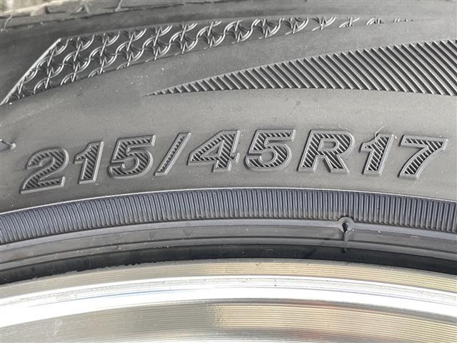 プリウス SセーフティプラスII 4WD 寒冷地仕様 純正9インチナビ フルセグ パノラミックビューモニター 純正エンスタ 衝突軽減ブレーキ 追従クルコン レーンキープ オートハイビーム LEDライト・フォグ 17AW TRDエアロ(42枚目)