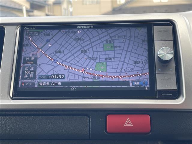 ハイエースバン スーパーGL 4WD 社外HDDナビ フルセグTV バックカメラ 後席モニター 両側スライドドアイージークローザー バンパーガード リアベッドキット LEDヘッドライト フォグランプ 社外ホイール(5枚目)