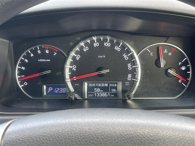 ハイエースバン スーパーGL 4WD 社外HDDナビ フルセグTV バックカメラ 後席モニター 両側スライドドアイージークローザー バンパーガード リアベッドキット LEDヘッドライト フォグランプ 社外ホイール(16枚目)