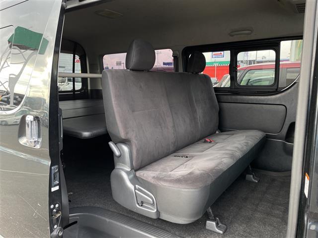 ハイエースバン スーパーGL 4WD 社外HDDナビ フルセグTV バックカメラ 後席モニター 両側スライドドアイージークローザー バンパーガード リアベッドキット LEDヘッドライト フォグランプ 社外ホイール(21枚目)