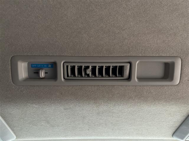 ハイエースバン スーパーGL 4WD 社外HDDナビ フルセグTV バックカメラ 後席モニター 両側スライドドアイージークローザー バンパーガード リアベッドキット LEDヘッドライト フォグランプ 社外ホイール(27枚目)