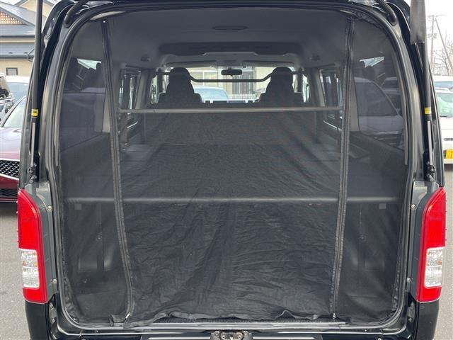 ハイエースバン スーパーGL 4WD 社外HDDナビ フルセグTV バックカメラ 後席モニター 両側スライドドアイージークローザー バンパーガード リアベッドキット LEDヘッドライト フォグランプ 社外ホイール(29枚目)