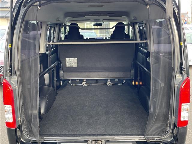 ハイエースバン スーパーGL 4WD 社外HDDナビ フルセグTV バックカメラ 後席モニター 両側スライドドアイージークローザー バンパーガード リアベッドキット LEDヘッドライト フォグランプ 社外ホイール(30枚目)