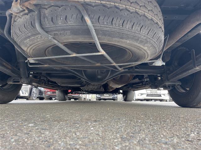 ハイエースバン スーパーGL 4WD 社外HDDナビ フルセグTV バックカメラ 後席モニター 両側スライドドアイージークローザー バンパーガード リアベッドキット LEDヘッドライト フォグランプ 社外ホイール(43枚目)