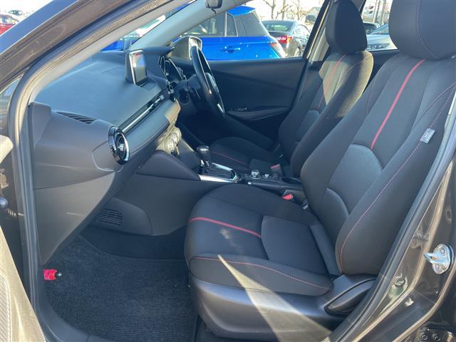 デミオ ＸＤツーリング　４ＷＤ　純正ＳＤナビＴＶ　ヘッドアップディスプレイ　衝突軽減ブレーキ　クルコン　パドルシフト　純正エンスタ　ＥＴＣ　ＬＥＤヘッドライト　フォグランプ　純正１６インチＡＷ　プッシュスタート　スマートキー（25枚目）