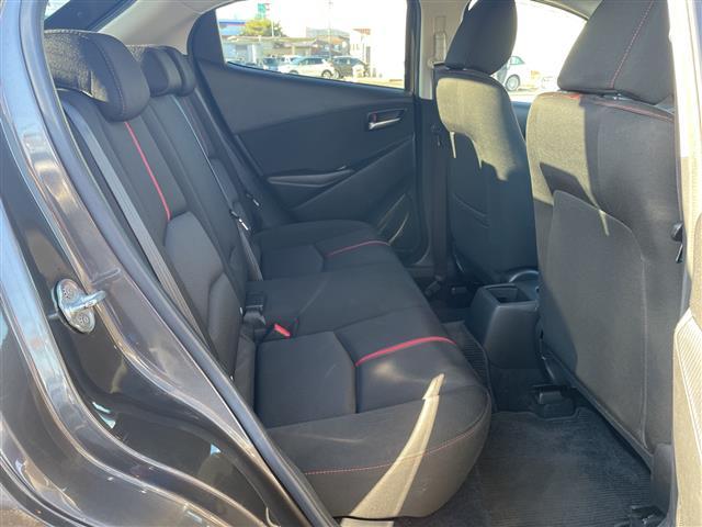 デミオ ＸＤツーリング　４ＷＤ　純正ＳＤナビＴＶ　ヘッドアップディスプレイ　衝突軽減ブレーキ　クルコン　パドルシフト　純正エンスタ　ＥＴＣ　ＬＥＤヘッドライト　フォグランプ　純正１６インチＡＷ　プッシュスタート　スマートキー（26枚目）