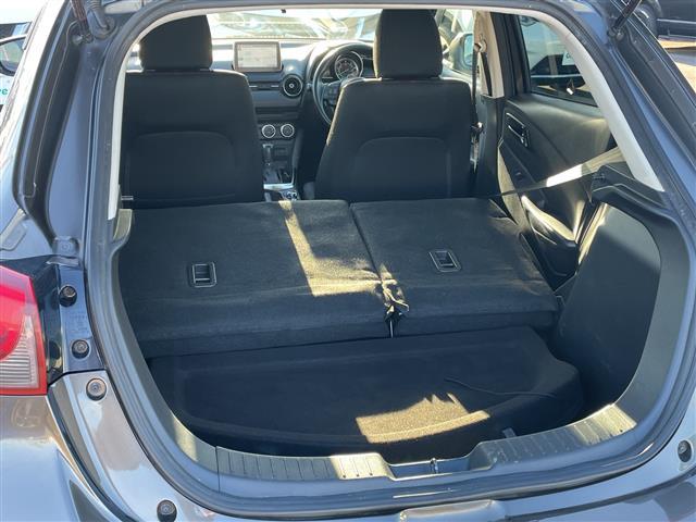 デミオ ＸＤツーリング　４ＷＤ　純正ＳＤナビＴＶ　ヘッドアップディスプレイ　衝突軽減ブレーキ　クルコン　パドルシフト　純正エンスタ　ＥＴＣ　ＬＥＤヘッドライト　フォグランプ　純正１６インチＡＷ　プッシュスタート　スマートキー（30枚目）