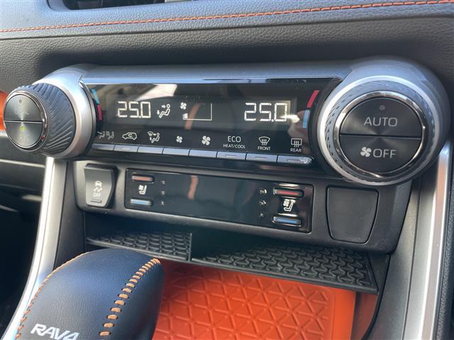 RAV4 アドベンチャー 4WD 純正9インチDAナビ パノラミックビューモニター 合皮スポーツシート 前席エアシート・ヒーター 運転席パワーシート セーフティセンス 前後ドラレコ ステアリングヒーター LEDライト 19AW(7枚目)