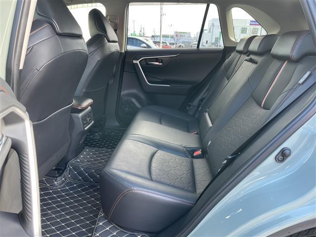 RAV4 アドベンチャー 4WD 純正9インチDAナビ パノラミックビューモニター 合皮スポーツシート 前席エアシート・ヒーター 運転席パワーシート セーフティセンス 前後ドラレコ ステアリングヒーター LEDライト 19AW(28枚目)