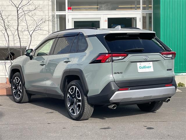 RAV4 アドベンチャー 4WD 純正9インチDAナビ パノラミックビューモニター 合皮スポーツシート 前席エアシート・ヒーター 運転席パワーシート セーフティセンス 前後ドラレコ ステアリングヒーター LEDライト 19AW(36枚目)