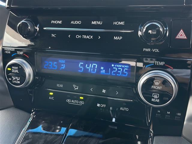 アルファードハイブリッド SR Cパッケージ 4WD 純正9インチDAナビ フルセグ 純正12.1インチフリップダウンモニター 黒革エアシート 両側電動ドア パワーバックドア セーフティセンス 社外車高調 社外20インチアルミ モデリスタエアロ(7枚目)