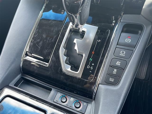 アルファードハイブリッド SR Cパッケージ 4WD 純正9インチDAナビ フルセグ 純正12.1インチフリップダウンモニター 黒革エアシート 両側電動ドア パワーバックドア セーフティセンス 社外車高調 社外20インチアルミ モデリスタエアロ(8枚目)