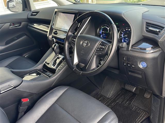 アルファードハイブリッド SR Cパッケージ 4WD 純正9インチDAナビ フルセグ 純正12.1インチフリップダウンモニター 黒革エアシート 両側電動ドア パワーバックドア セーフティセンス 社外車高調 社外20インチアルミ モデリスタエアロ(21枚目)