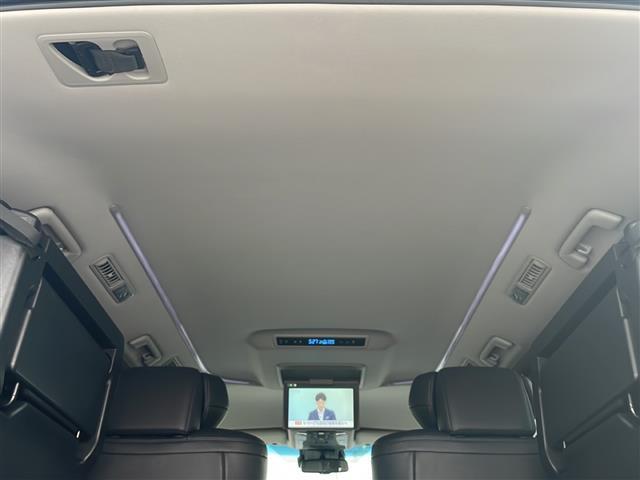 アルファードハイブリッド SR Cパッケージ 4WD 純正9インチDAナビ フルセグ 純正12.1インチフリップダウンモニター 黒革エアシート 両側電動ドア パワーバックドア セーフティセンス 社外車高調 社外20インチアルミ モデリスタエアロ(30枚目)