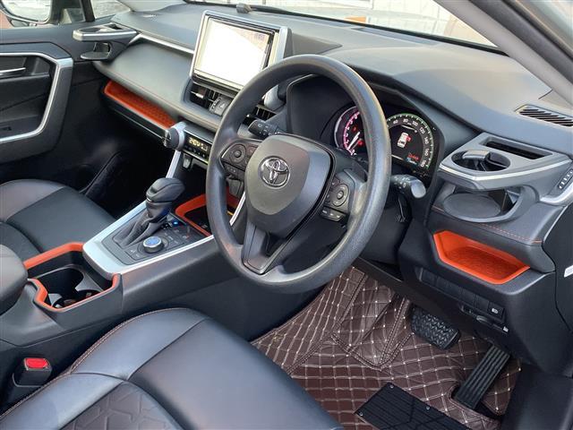 RAV4 アドベンチャー 4WD 純正9インチナビ フルセグ Bカメラ 合皮スポーツシート デジタルインナーミラー おくだけ充電 セーフティセンス 衝突軽減ブレーキ 追従クルコン オートハイビーム LEDライト 夏冬タイヤ有(20枚目)