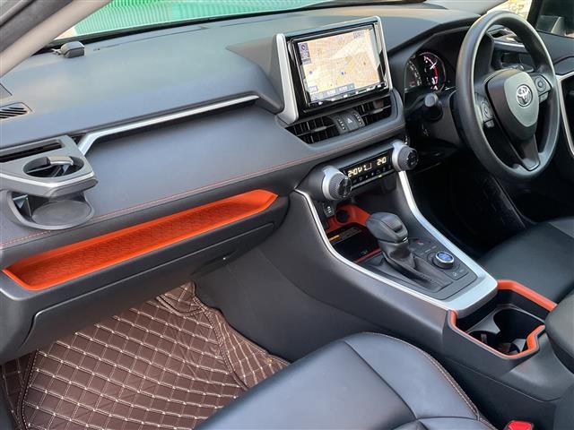 RAV4 アドベンチャー 4WD 純正9インチナビ フルセグ Bカメラ 合皮スポーツシート デジタルインナーミラー おくだけ充電 セーフティセンス 衝突軽減ブレーキ 追従クルコン オートハイビーム LEDライト 夏冬タイヤ有(21枚目)