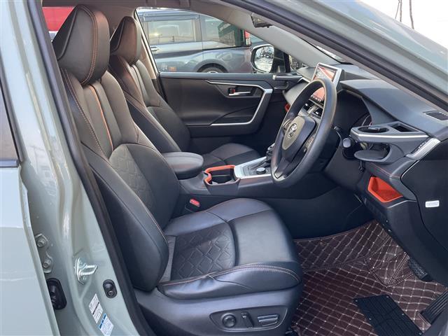 RAV4 アドベンチャー 4WD 純正9インチナビ フルセグ Bカメラ 合皮スポーツシート デジタルインナーミラー おくだけ充電 セーフティセンス 衝突軽減ブレーキ 追従クルコン オートハイビーム LEDライト 夏冬タイヤ有(22枚目)