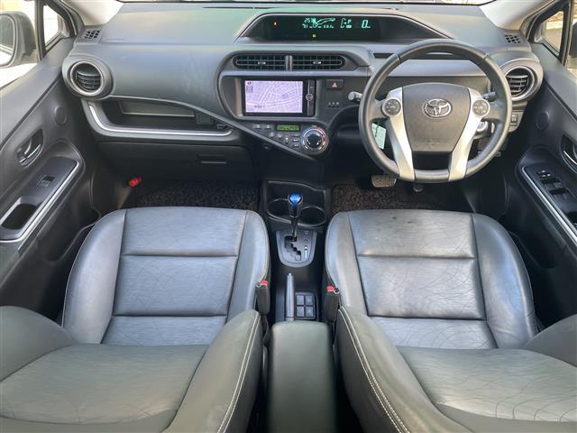 アクア Gブラックソフトレザーセレクション 純正ナビ フルセグ バックカメラ CD・DVD・Bluetooth 合皮シート 前後ドライブレコーダー スマートキー プッシュスタート オートライト ETC 純正アンダーエアロ(2枚目)