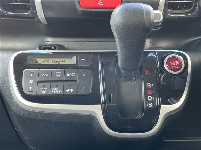 N-BOXカスタム G ターボSSブラックスタイルパッケージ 4WD ターボ 純正メモリナビ フルセグ バックカメラ 両側電動 前席シートヒーター クルコン パドルシフト 衝突軽減ブレーキ シートバックテーブル リアシートスライド HIDライト LEDフォグ(7枚目)