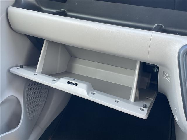 パッソ Ｘ　Ｓ　４ＷＤ　社外ナビＴＶ　ＢＴ　スマアシＩＩＩ　衝突回避支援ブレーキ　車線逸脱警報　前後誤発進抑制　オートハイビーム　前後ソナー　ＥＴＣ　オートライト　プッシュスタート　スマートキー　純正１４インチＳＷ（23枚目）