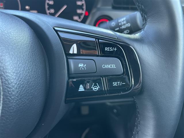 ヴェゼル ｅ：ＨＥＶ　Ｘ　４ＷＤ　寒冷地仕様　社外ナビ　フルセグ　バックカメラ　前席シートヒーター　ホンダセンシング　衝突軽減ブレーキ　追従クルコン　レーンキープ　オートハイビーム　前方ドラレコ　ＥＴＣ　ＬＥＤライト・フォグ（17枚目）