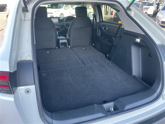 ヴェゼル ｅ：ＨＥＶ　Ｘ　４ＷＤ　寒冷地仕様　社外ナビ　フルセグ　バックカメラ　前席シートヒーター　ホンダセンシング　衝突軽減ブレーキ　追従クルコン　レーンキープ　オートハイビーム　前方ドラレコ　ＥＴＣ　ＬＥＤライト・フォグ（30枚目）