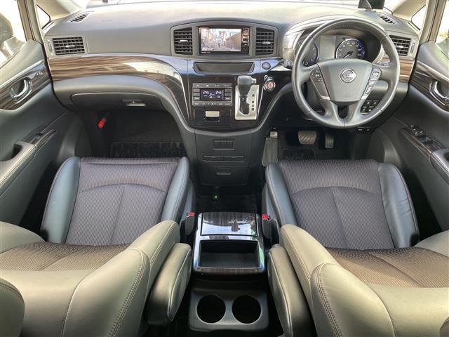 エルグランド 250ハイウェイスターS 4WD 社外SDナビ フルセグTV バックカメラ 両側パワースライドドア 合皮コンビシート 衝突軽減ブレーキ 追従クルーズコントロール 車線逸脱警報 前後ソナー 前方ドラレコ ETC LEDライト(2枚目)