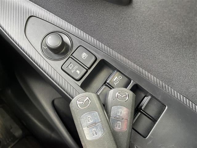 デミオ ＸＤツーリング　４ＷＤ　セーフティパッケージ　純正ＳＤナビ　フルセグ　バックカメラ　ヘッドアップディスプレイ　衝突軽減ブレーキ　クルコン　ハイビームコントロール　ブラインドスポットＭ　前後ドラレコ　ＬＥＤヘッドライト（15枚目）