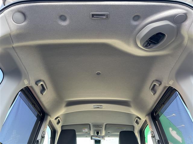 ルーミー カスタムＧ　Ｓ　４ＷＤ　純正ナビ　フルセグ　バックカメラ　両側パワースライドドア　スマアシＩＩ　衝突軽減　車線逸脱警報　誤発進抑制制御　クルーズコントロール　前席シートヒーター　ＥＴＣ　ＬＥＤランプ　純正１４ＡＷ（31枚目）