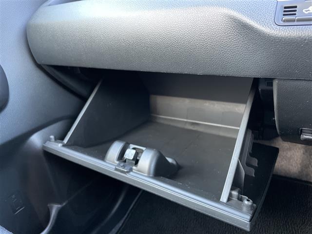 ワゴンＲ ＦＸ　４ＷＤ　セーフティサポート　ワンオーナー　社外オーディオ　前席シートヒーター　デュアルカメラブレーキサポート　車線逸脱警報機能　リアパーキングセンサー　ハイビームアシスト　プッシュスタート　純正マット（11枚目）