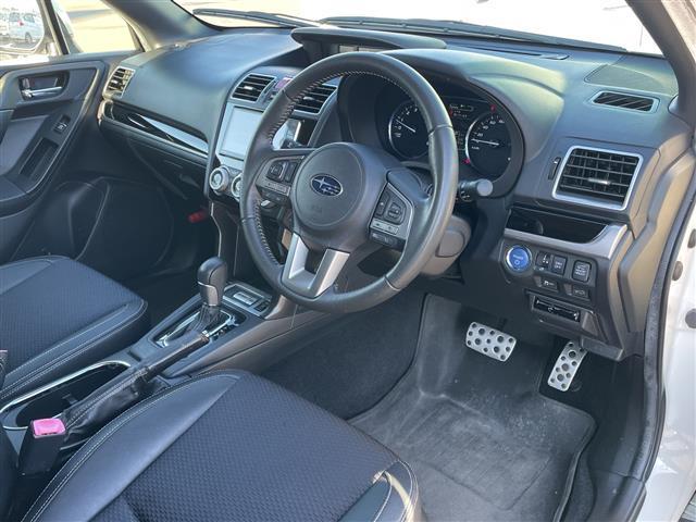 フォレスター ２．０ＸＴ　アイサイト　アドバンスドセイフティＰＫＧ　４ＷＤ　社外ＳＤナビ　フルセグ　Ｂカメラ　パワーバックドア　合皮コンビシート　前席パワーシート　前後席シートヒーター　アイサイトｖｅｒ．３　ＬＥＤライト・フォグ　車高調（21枚目）