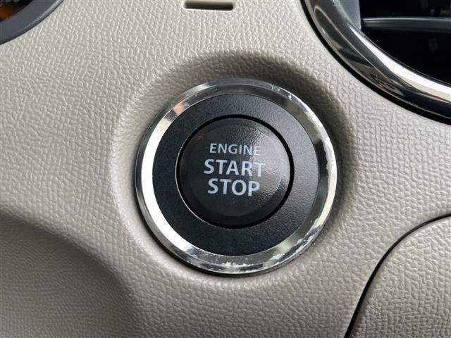 パレット リミテッドＩＩ　４ＷＤ　社外オーディオ　両側パワースライドドア　運転席シートヒーター　エンジンスターター　スマートキー　プッシュスタート　ＨＩＤヘッドライト　オートライト　純正フロアマット　スタッドレスタイヤ（6枚目）