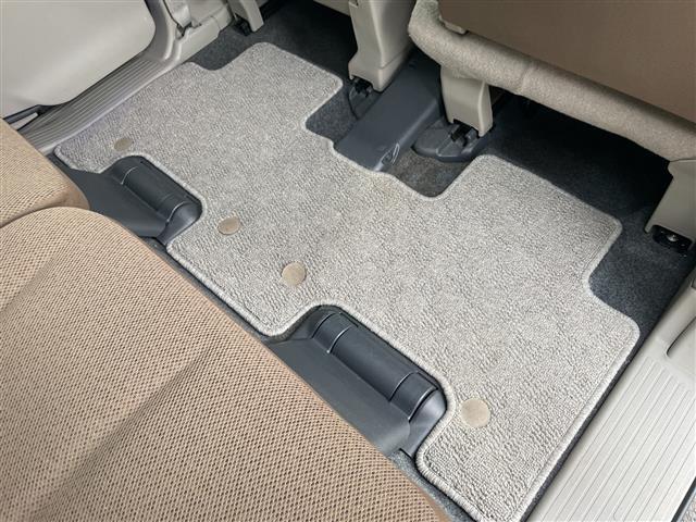 パレット リミテッドＩＩ　４ＷＤ　社外オーディオ　両側パワースライドドア　運転席シートヒーター　エンジンスターター　スマートキー　プッシュスタート　ＨＩＤヘッドライト　オートライト　純正フロアマット　スタッドレスタイヤ（25枚目）