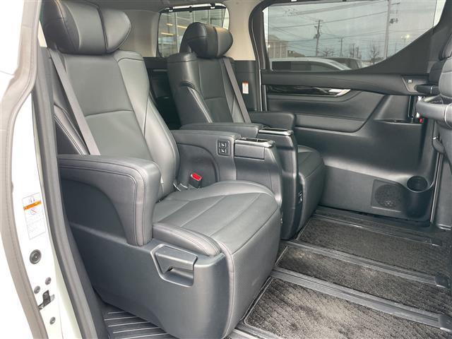 ヴェルファイアハイブリッド ＺＲ　Ｇエディション　４ＷＤ　９．２型ナビ　ＪＢＬサウンド　リアエンターテイメント　１２．１型後席モニター　ツインムーンルーフ　黒革シート　パワーバックドア　衝突軽減ブレーキ　追従クルコン　Ａハイビーム　モデリスタエアロ（25枚目）