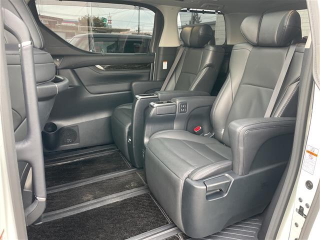 ヴェルファイアハイブリッド ＺＲ　Ｇエディション　４ＷＤ　９．２型ナビ　ＪＢＬサウンド　リアエンターテイメント　１２．１型後席モニター　ツインムーンルーフ　黒革シート　パワーバックドア　衝突軽減ブレーキ　追従クルコン　Ａハイビーム　モデリスタエアロ（27枚目）