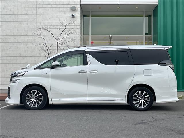 ヴェルファイアハイブリッド ＺＲ　Ｇエディション　４ＷＤ　９．２型ナビ　ＪＢＬサウンド　リアエンターテイメント　１２．１型後席モニター　ツインムーンルーフ　黒革シート　パワーバックドア　衝突軽減ブレーキ　追従クルコン　Ａハイビーム　モデリスタエアロ（38枚目）