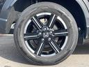 ｅ：ＨＥＶ　Ｘ　４ＷＤ　寒冷地仕様　純正９型ナビ　フルセグ　バックカメラ　前席シートヒーター　ワイヤレス充電　ホンダセンシング　衝突軽減ブレーキ　追従クルコン　レーンキープ　オートハイビーム　ＥＴＣ２．０　ＬＥＤ（41枚目）