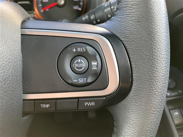 タフト Ｇターボ　純正ディスプレイオーディオ（ＦＭ／ＡＭ／ＢＴ／ＣＤ）　バックカメラ　スマートアシスト　レーダークルーズコントロール　ガラスルーフ　シートヒーター　プッシュスタート　ＬＥＤヘッドライト　コーナーセンサー（9枚目）