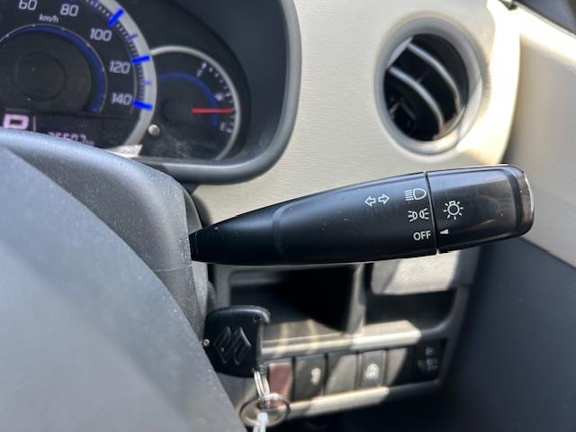 ワゴンＲ ＦＸ　社外オーディオ（ＦＭ／ＡＭ／ＣＤ／ＡＵＸ）　リモコンキー　スペアキー　オートエアコン　アイドリングストップ　ライトレベライザー　ドアバイザー　ＡＢＳ（8枚目）