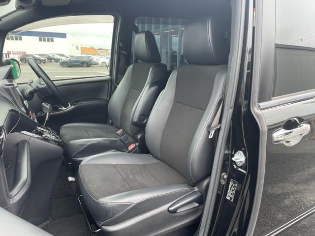 ノア Si ダブルバイビーII ワンオーナー 純正ナビ 両側パワースライドドア ETC クルーズコントロール フリップダウンモニター 前後ドライブレコーダー コーナーセンサー前後 Bカメラ オートマチックハイビーム オートライト(25枚目)