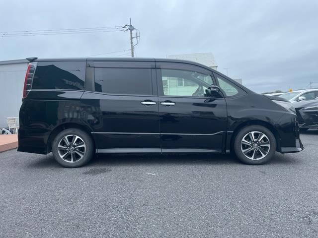 ノア Si ダブルバイビーII ワンオーナー 純正ナビ 両側パワースライドドア ETC クルーズコントロール フリップダウンモニター 前後ドライブレコーダー コーナーセンサー前後 Bカメラ オートマチックハイビーム オートライト(34枚目)