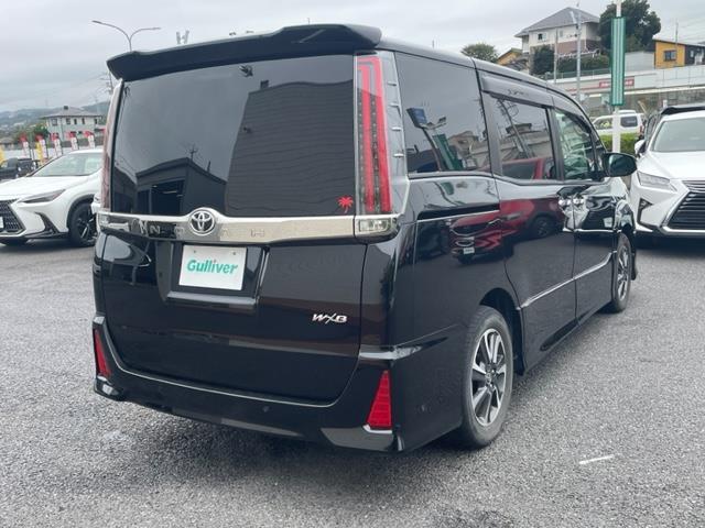 ノア Si ダブルバイビーII ワンオーナー 純正ナビ 両側パワースライドドア ETC クルーズコントロール フリップダウンモニター 前後ドライブレコーダー コーナーセンサー前後 Bカメラ オートマチックハイビーム オートライト(39枚目)