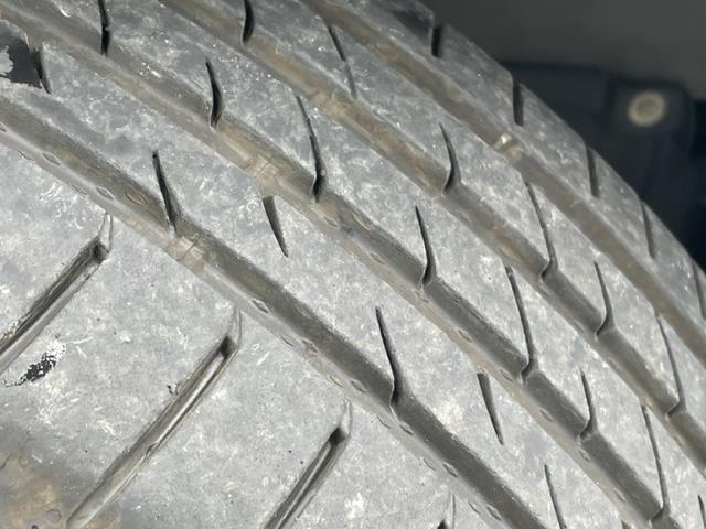 ノア Si ダブルバイビーII ワンオーナー 純正ナビ 両側パワースライドドア ETC クルーズコントロール フリップダウンモニター 前後ドライブレコーダー コーナーセンサー前後 Bカメラ オートマチックハイビーム オートライト(40枚目)