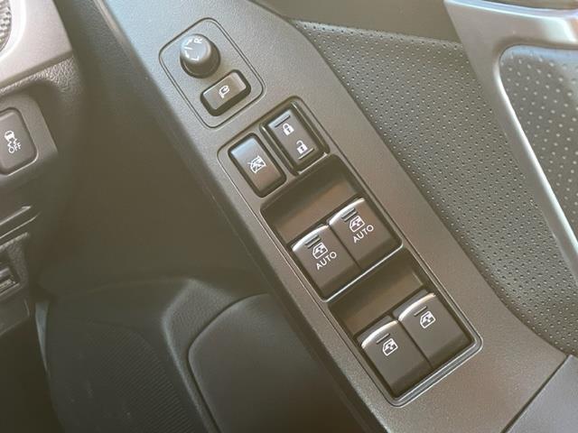 フォレスター X-ブレイク 純正ナビ バックカメラ コーナーセンサー前後 ルーフレール 4WD LEDヘッドライト クルーズコントロール パドルシフト パワーシート スマートキー ハーフレザーシート シートヒーター 純正AW(9枚目)